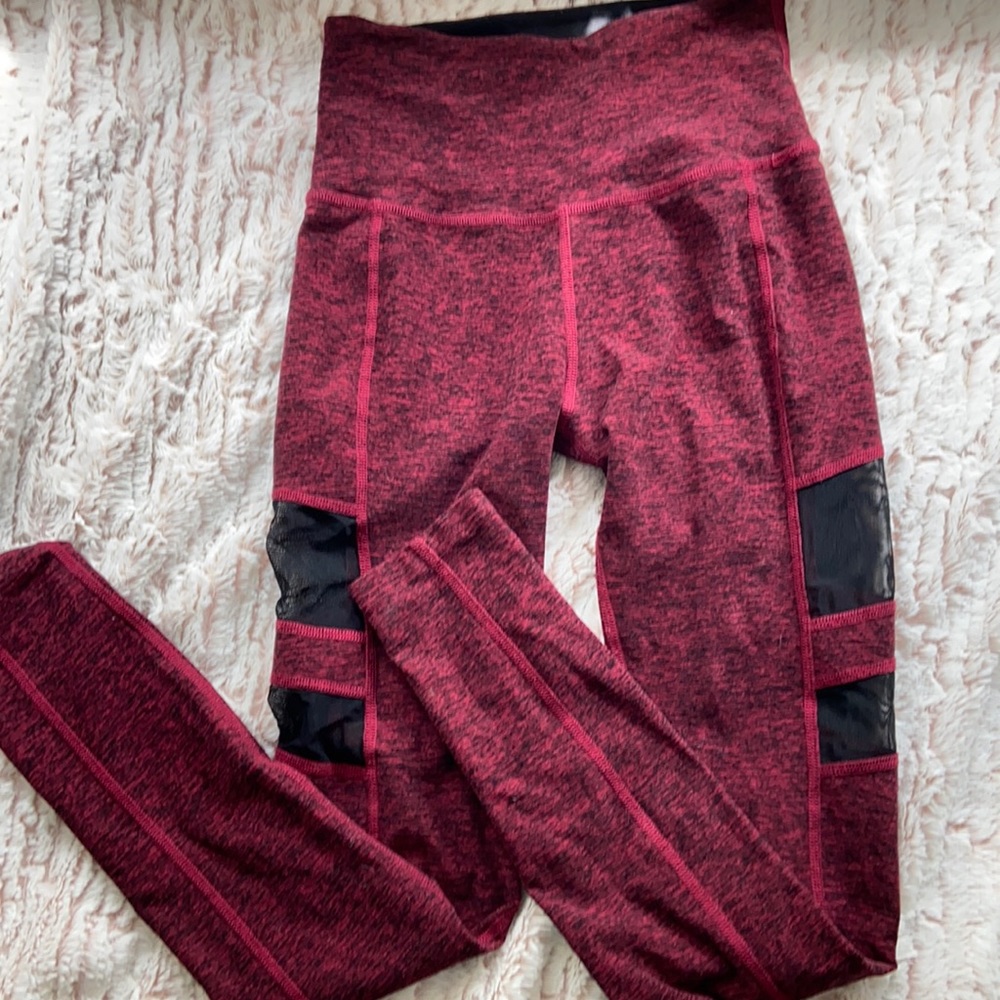 Beyond Yoga mesh side leggings